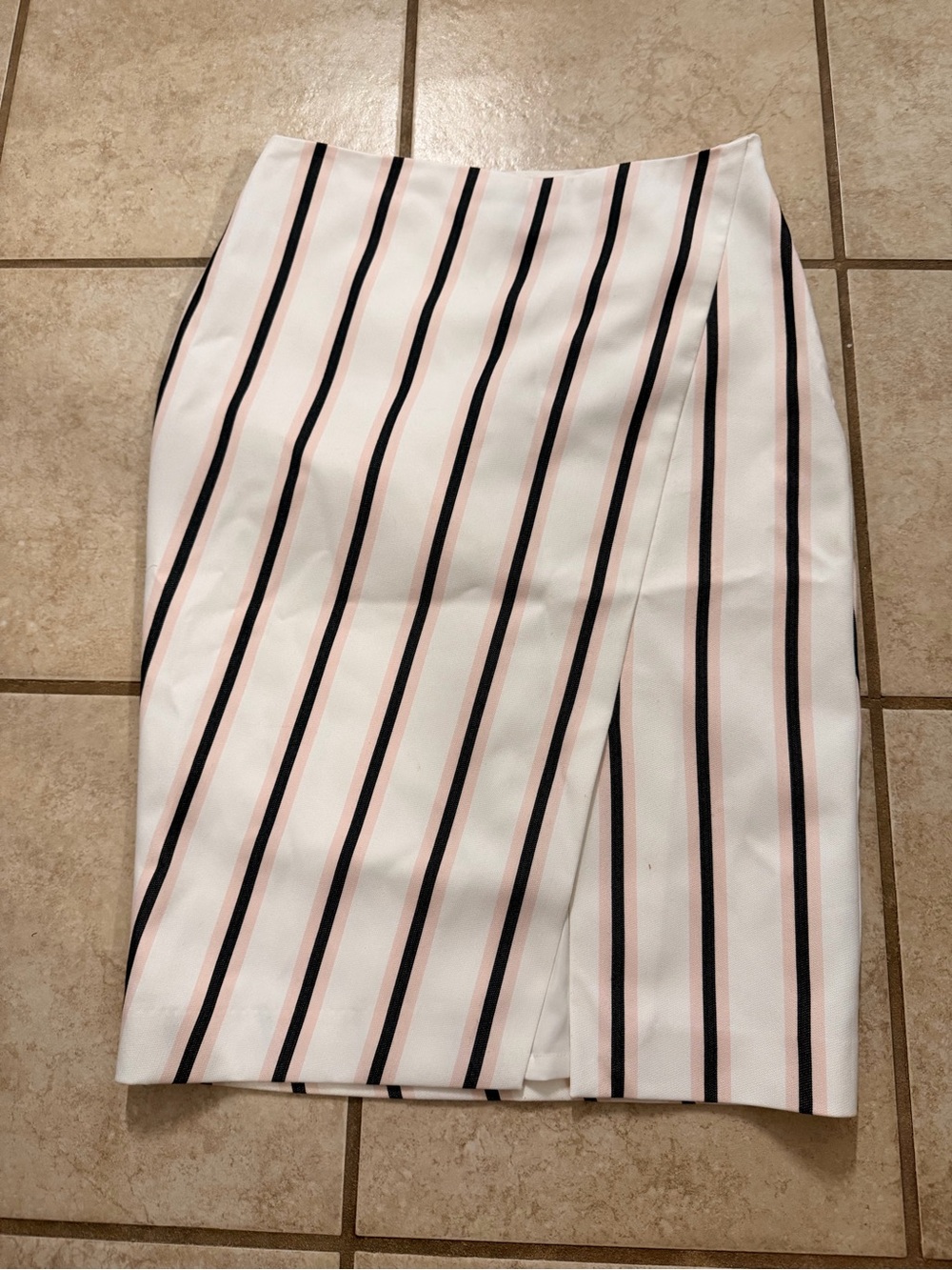EUC White House Black Market Striped Pencil Skirt